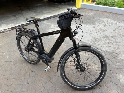 1 Herren & 1 Damen Riese und Müller EBike zuverkaufen