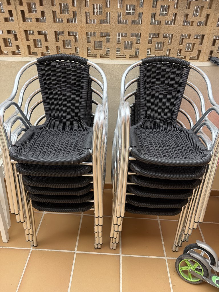 12 Chairs 3 Tables