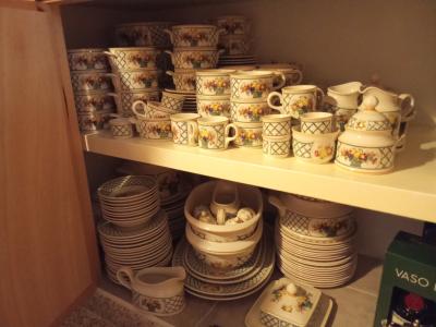 182-piece "Basket" dinner service from Villeroy & Boch – Live like God in France!