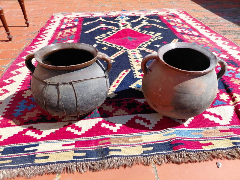 2 antike spanische Tontöpfe Puchero / Orza