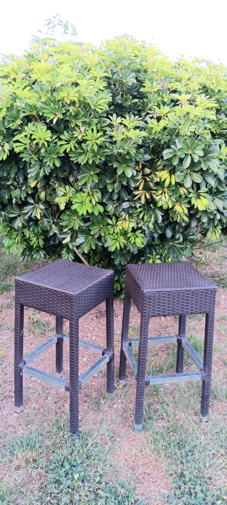 2 Barbados Barhocker mit Fußstütze