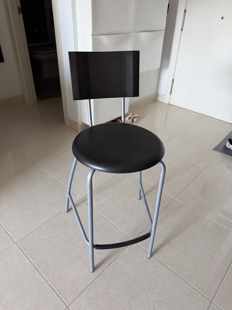 2 Barhocker zu verkaufen