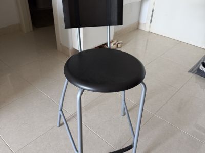 2 Barhocker zu verkaufen