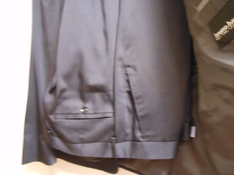 2 Bruno Banani Herren-Anzüge Gr. 52, schwarz und blau, gereinigt