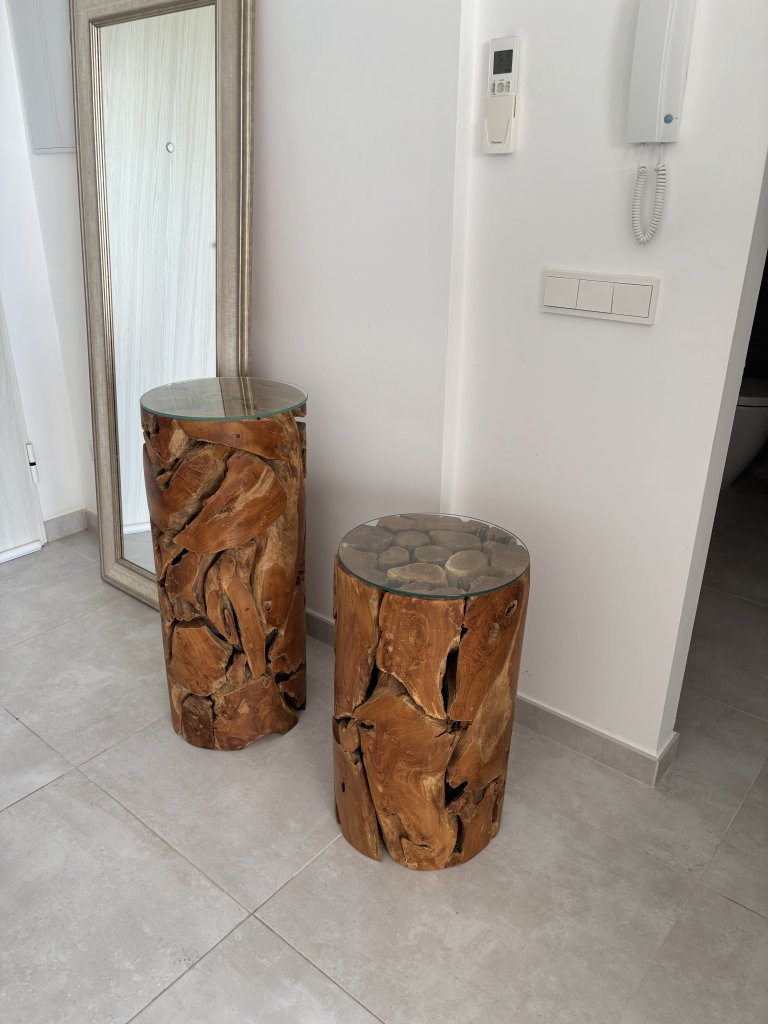 2 columnas decorativas de madera maciza