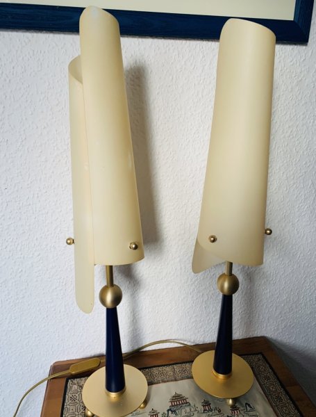 2 lámparas de mesa de diseño