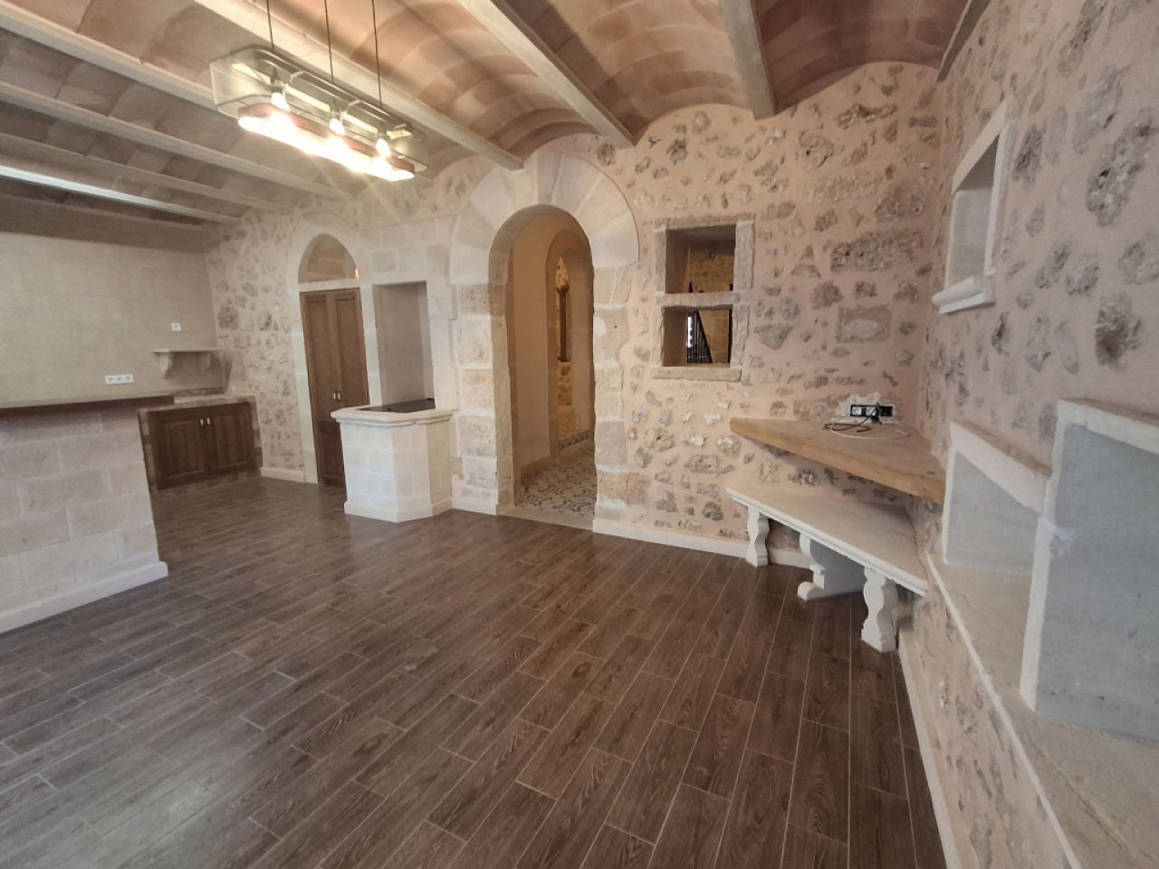 2 Etagendorfhaus mit Terrasse und Garage in Campos-- DH 31