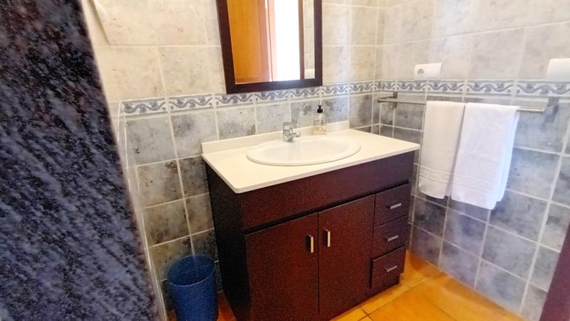 Finca de 2 plantas con 2 apartamentos separados, piscina y calefacción cerca de Campos--- F 213