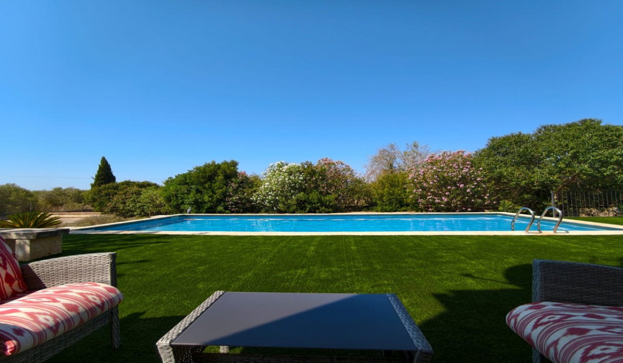 2 Etagenfinca mit 2 sep Apts, Pool und Heizung bei Campos--- F 213