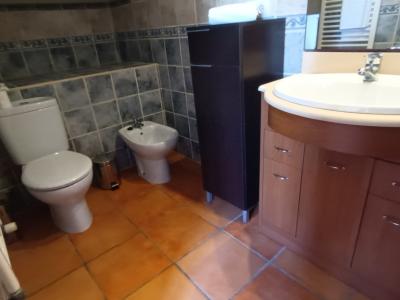 Finca de 2 plantas con 2 apartamentos separados, piscina y calefacción cerca de Campos--- F 213