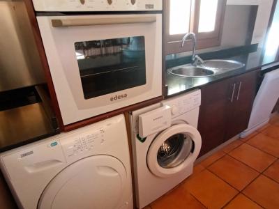 Finca de 2 plantas con 2 apartamentos separados, piscina y calefacción cerca de Campos--- F 213