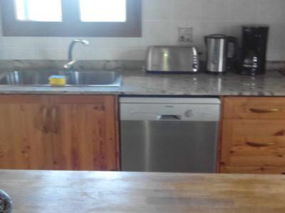 Finca de 2 plantas con piscina y pozo privado cerca de Santanyí --- F 27 VK