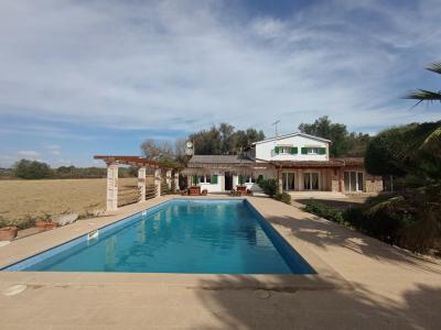 2 Etagenfinca mit sep Apartment, Pool und Ölzentralheizung bei Porreres --- F 164