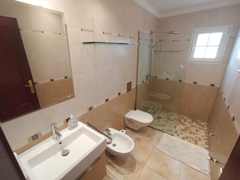 2 Etagenfinca mit sep Apartment, Pool und Ölzentralheizung bei Porreres --- F 164