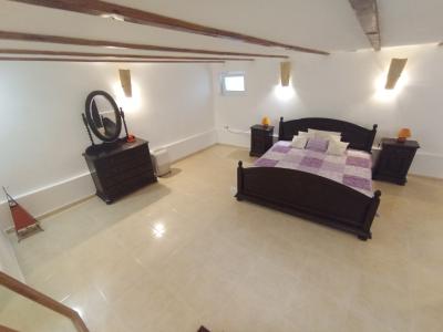 2 Etagenfinca mit sep Apartment, Pool und Ölzentralheizung bei Porreres --- F 164