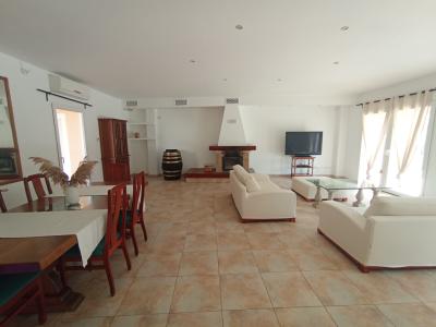 2 Etagenfinca mit sep Apartment, Pool und Ölzentralheizung bei Porreres --- F 164