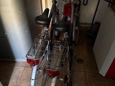2 Fahrräder 1 x Damen 1 x Herren an Bastler