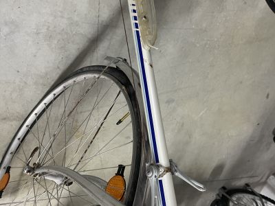 2 Fahrräder von Peugeot Herrenrad und Damenrad