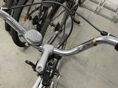 2 Fahrräder von Peugeot Herrenrad und Damenrad
