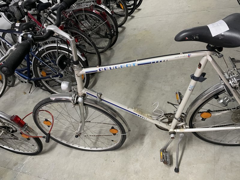 2 Fahrräder von Peugeot Herrenrad und Damenrad