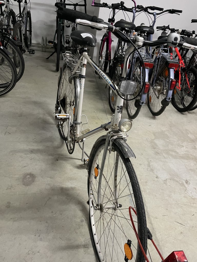 2 Fahrräder von Peugeot Herrenrad und Damenrad