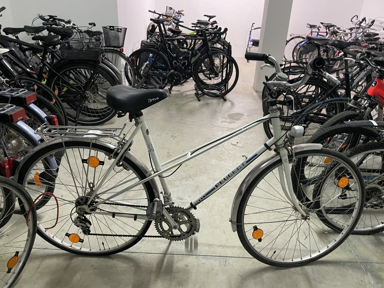 2 Fahrräder von Peugeot Herrenrad und Damenrad