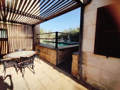 2 fincas en una sola propiedad con piscina privada, AC y chimeneas cerca de Campos -- F 92 a + b WT