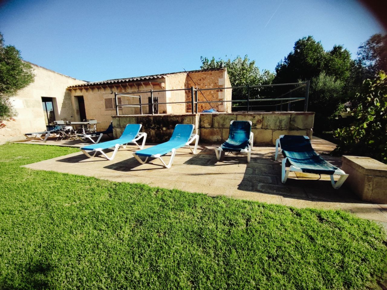 2 fincas en una sola propiedad con piscina privada, AC y chimeneas cerca de Campos -- F 92 a + b WT