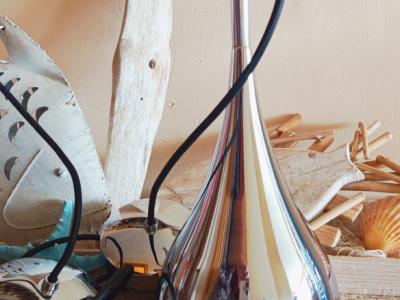 2 chrome pendant lamps