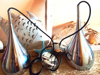 2 chrome pendant lamps