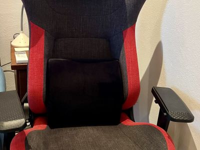 2 hochwertige CORSAIR T3 RUSH Gamingstühle sehr gepflegt, auch einzeln!
