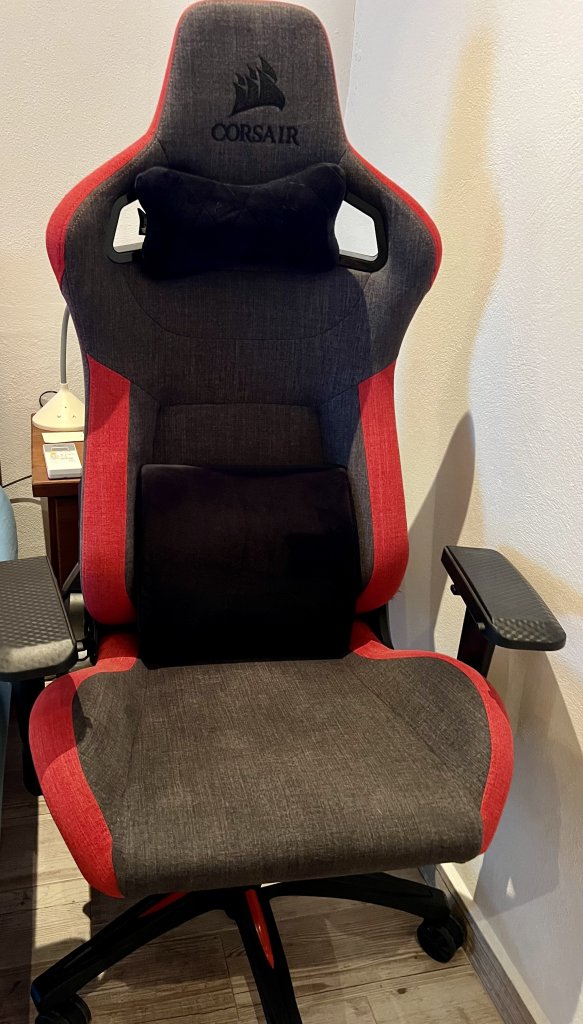 2 hochwertige CORSAIR T3 RUSH Gamingstühle sehr gepflegt, auch einzeln je 99 €!