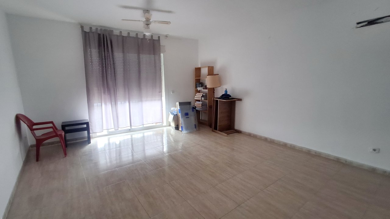 2 identische Apartments in 1. Etage mit Balkon und Parkings in Santanyi --- AP 01 a + b