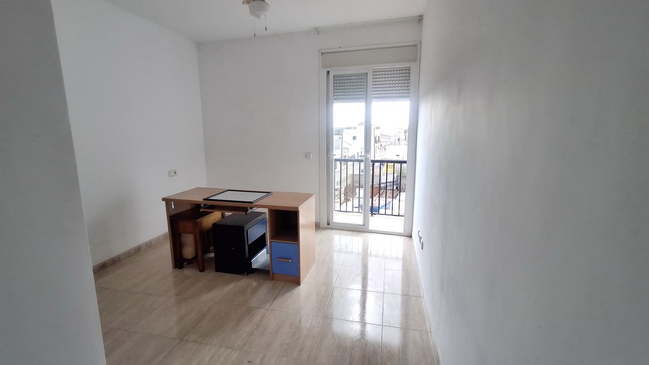 2 identische Apartments in 1. Etage mit Balkon und Parkings in Santanyi --- AP 01 a + b