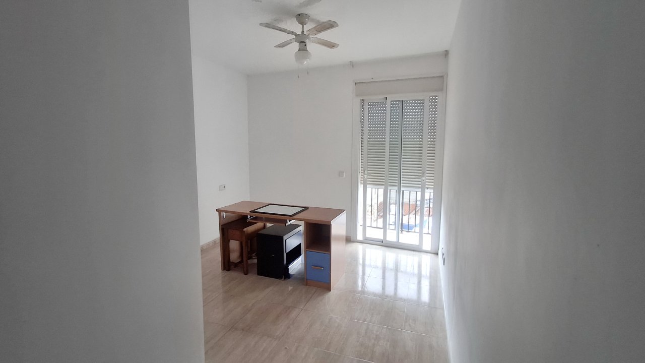 2 identische Apartments in 1. Etage mit Balkon und Parkings in Santanyi --- AP 01 a + b