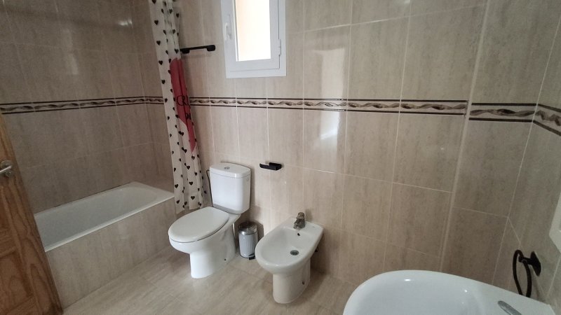 2 identische Apartments in 1. Etage mit Balkon und Parkings in Santanyi --- AP 01 a + b