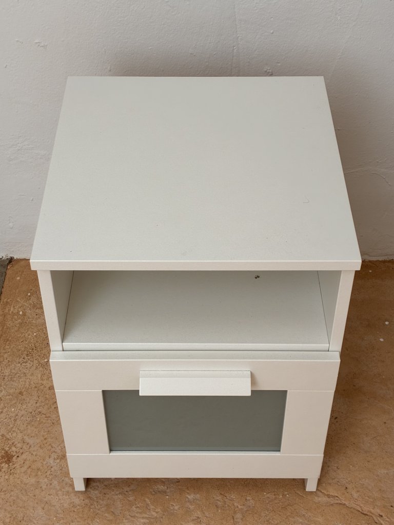 2 kleine Nachtschränke Ikea Bimnes