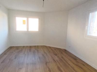 2 NEUBAUREIHENHÄUSER  in Es LLombards mit Innenhof -- RH 35 a + b