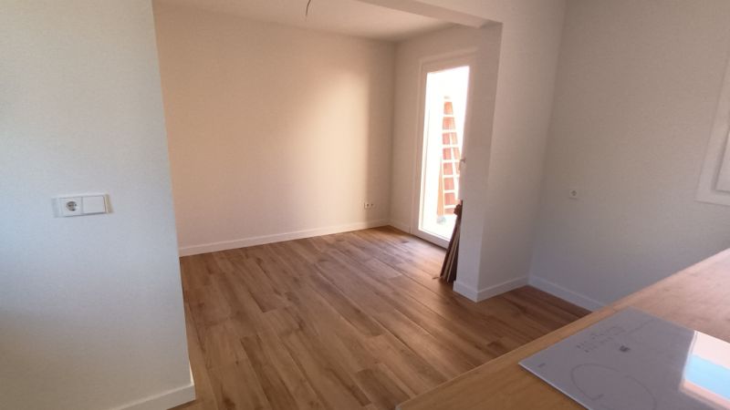 2 NEUBAUREIHENHÄUSER  in Es LLombards mit Innenhof -- RH 35 a + b