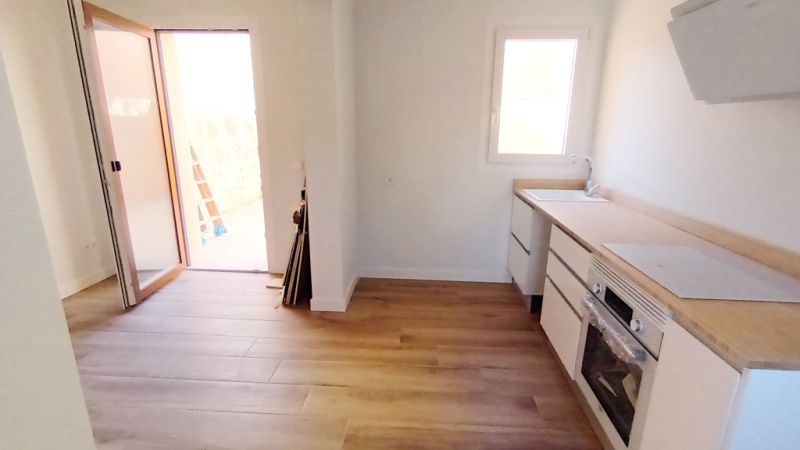 2 NEUBAUREIHENHÄUSER  in Es LLombards mit Innenhof -- RH 35 a + b