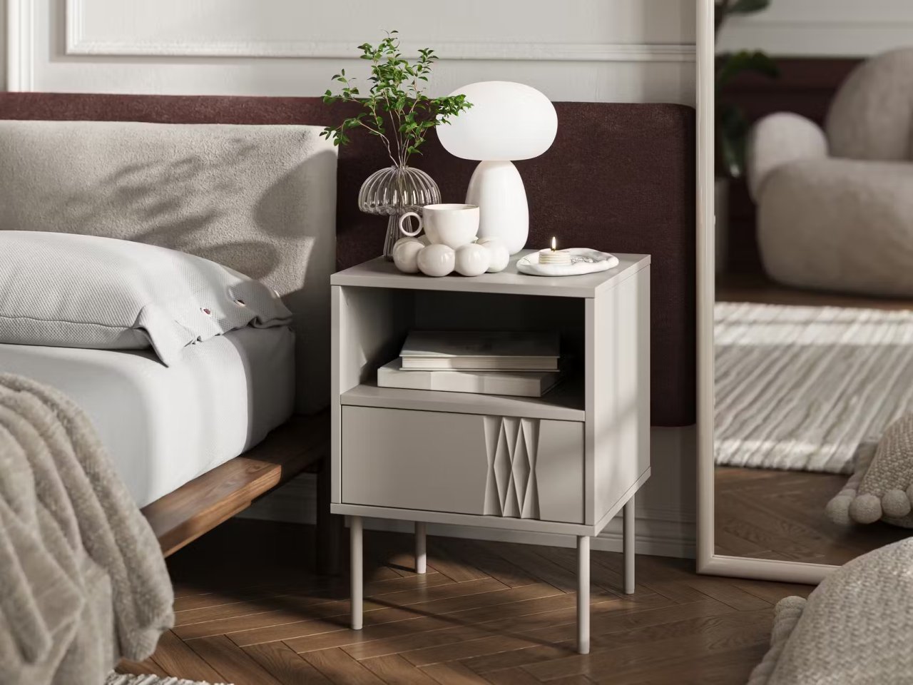 2 Neue Nachtische in beige