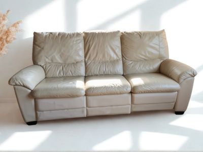 2 Sofas
