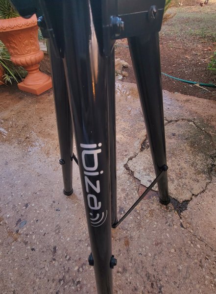 2 soportes de altavoz estables Ibiza y Hall - disponibles individualmente