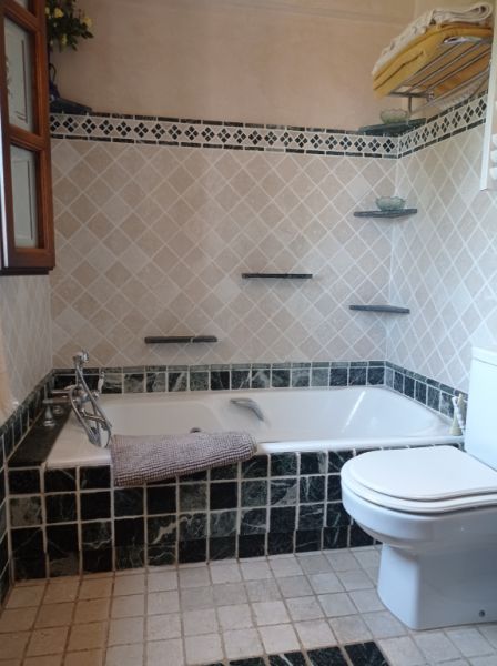 2 stöckige Finca mit sep. Gästeapartment und traumhaften Garten bei Ses Salines -- F 62 VK