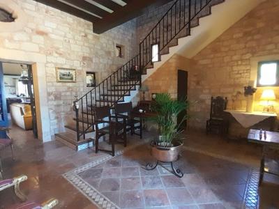 2 stöckige Finca mit sep. Gästeapartment und traumhaften Garten bei Ses Salines -- F 62 VK