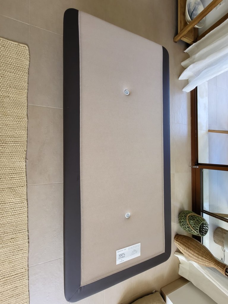 2 bases tapizadas nuevas "Sonpura Tapibase Casual" de 90 x 190 cm con patas de madera maciza