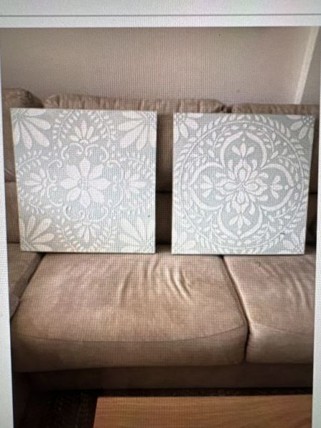 2 wall pictures 60x60