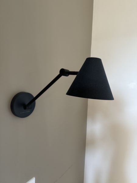 2 wall lights