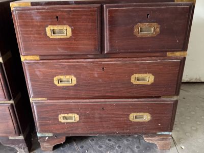 2 x Nachtschrank massiv