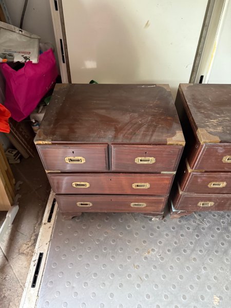 2 x Nachtschrank massiv